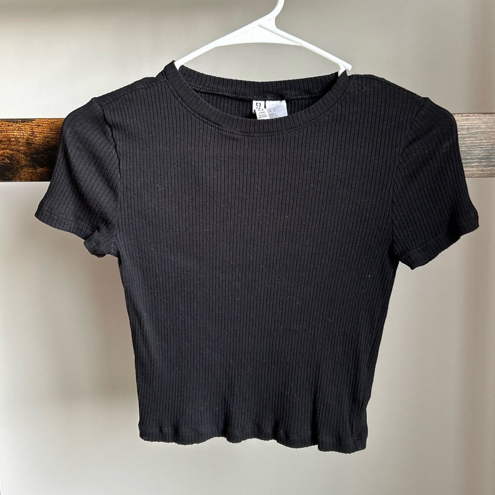Ribbed crop top